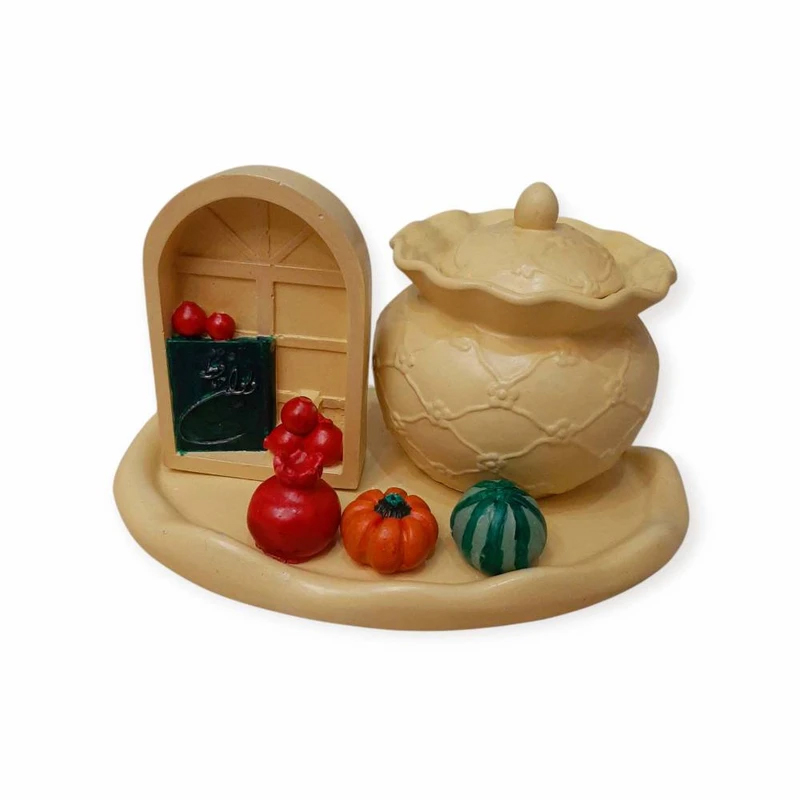 ست هدیه مدل کتیبه یلدا بهمراه بانکه و سینی تزئینی